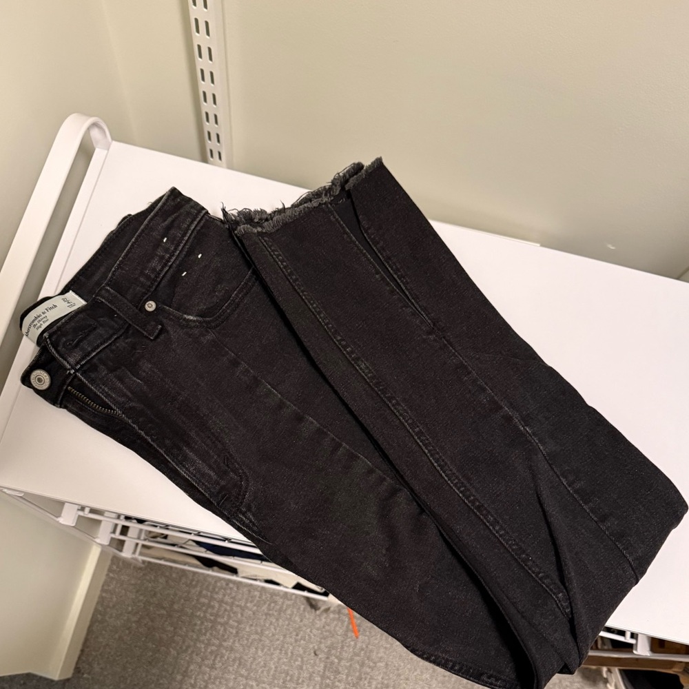 Gently worn Abercrombie Jeans